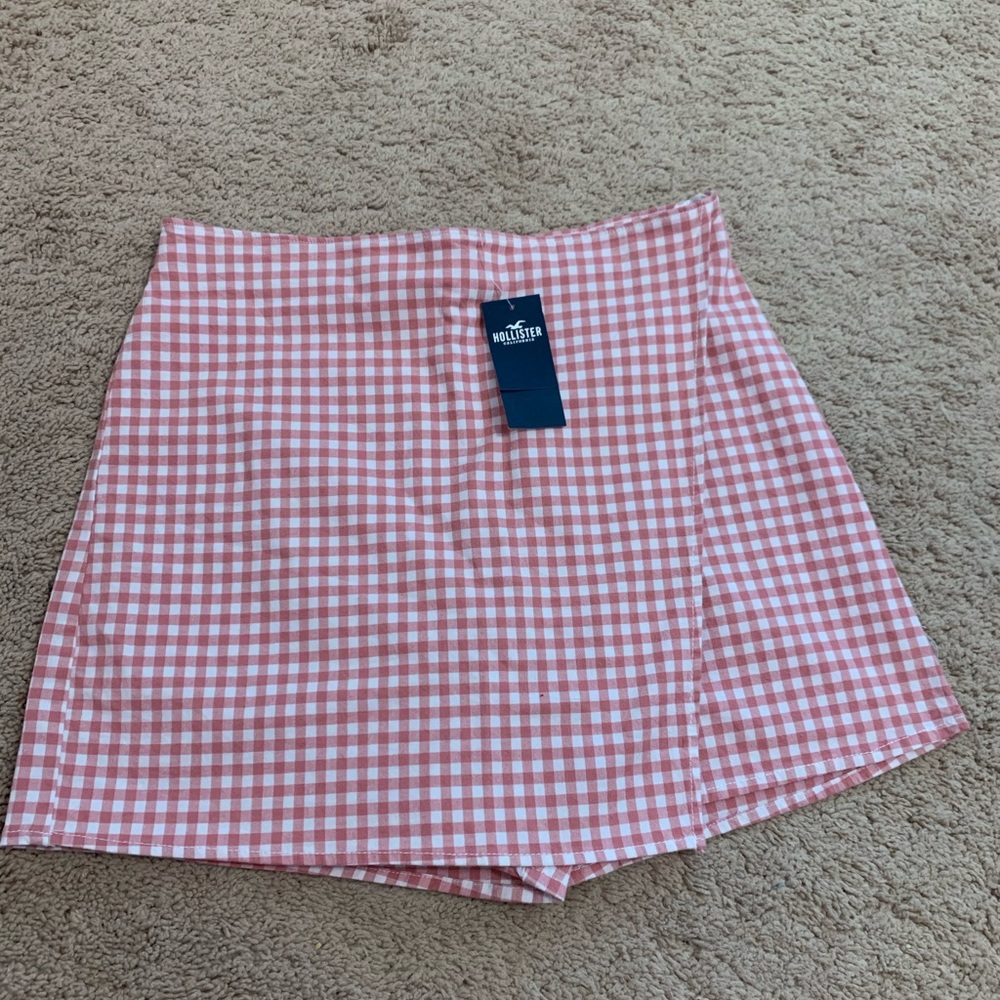 Hollister ultra high rise skort size S